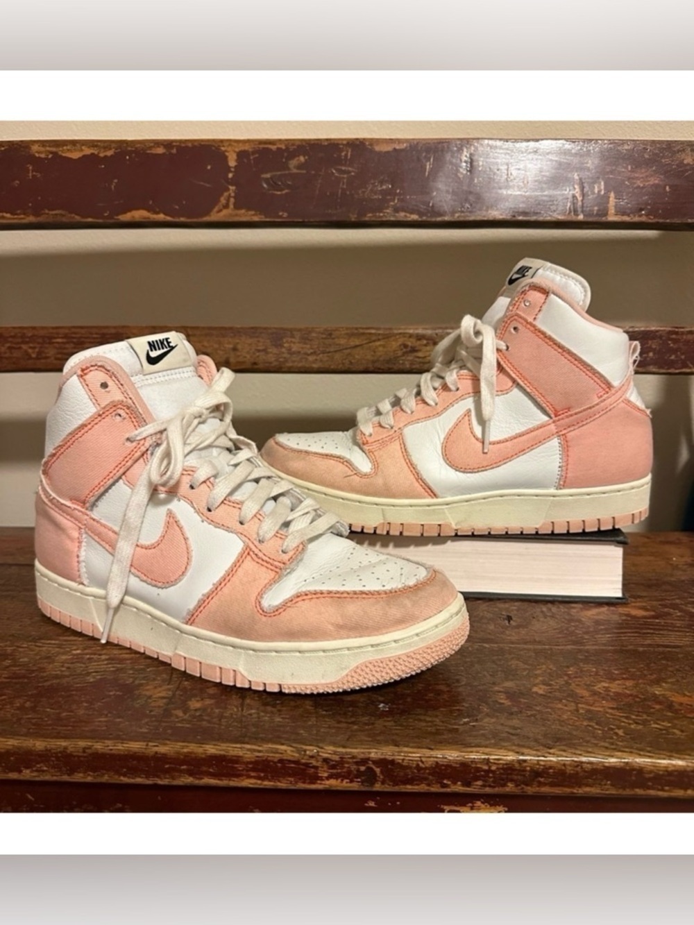 NIKE Women's Dunk High 1985 Hi Top Sneakers Arctic Orange White Basketball Shoes